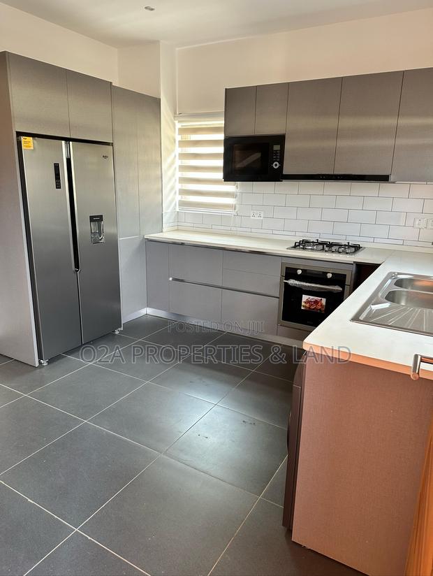4bdrm House in Oyarifa, Ghana Flag for sale photo 13