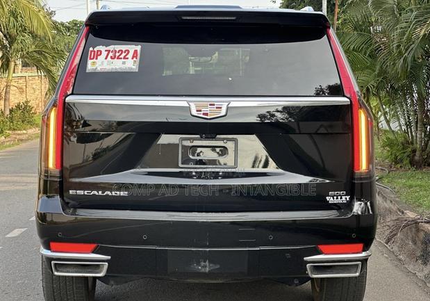 Cadillac Escalade 2024 Black photo 2