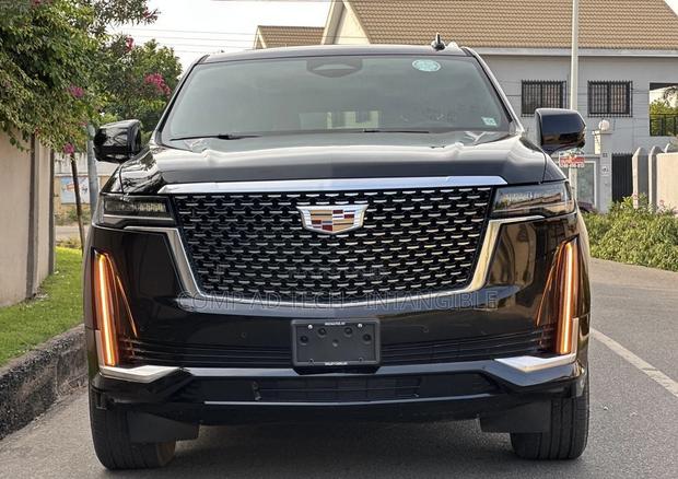 Cadillac Escalade 2024 Black photo 3