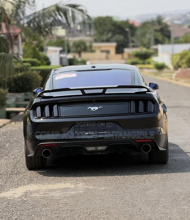 Ford Mustang 2017 Black photo 4