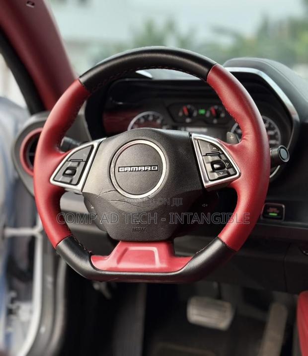Chevrolet Camaro 2017 White photo 19