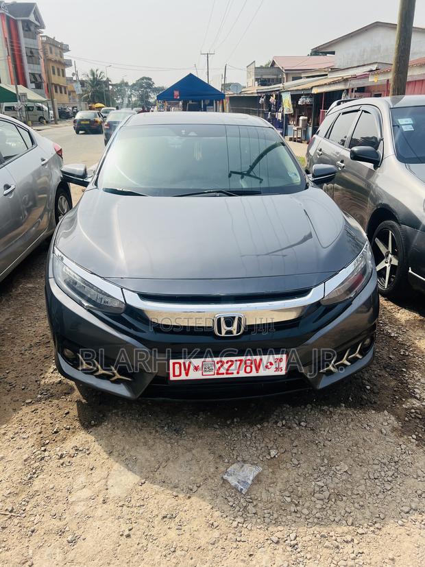 Honda Civic Touring 4dr Sedan (1.5L 4cyl) 2017 Gray