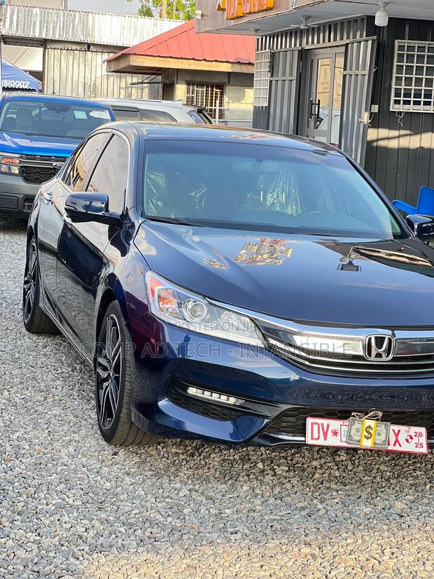 Honda Accord 2017 Blue photo 12