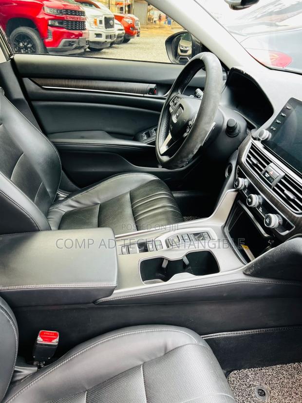 Honda Accord 2019 Black photo 4