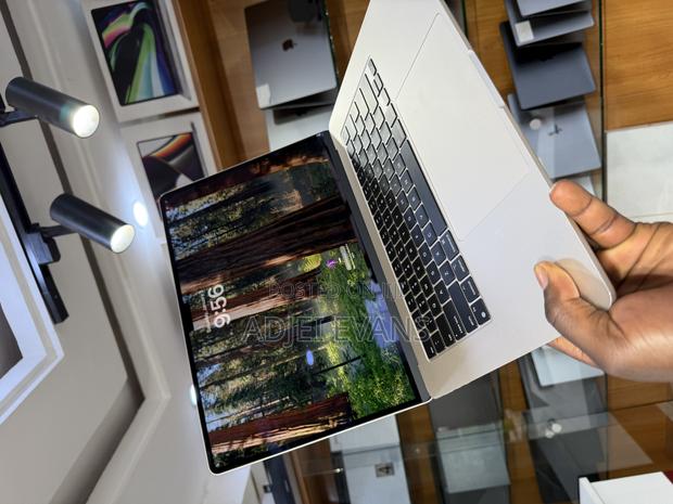 Laptop Apple MacBook Air 2024 M3 15-Inch 8GB Apple M3 SSD 256GB photo 4