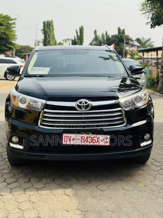 Toyota Highlander LE 4x2 (2.7L 4cyl 6A) 2017 Black