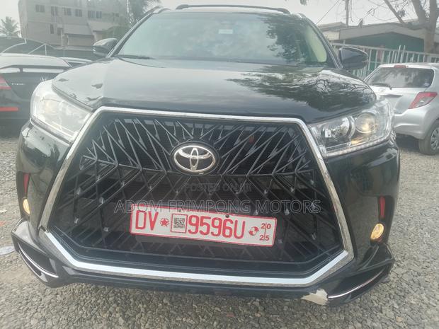 Toyota Highlander XLE 4x4 V6 (3.5L 6cyl 8A) 2018 Black