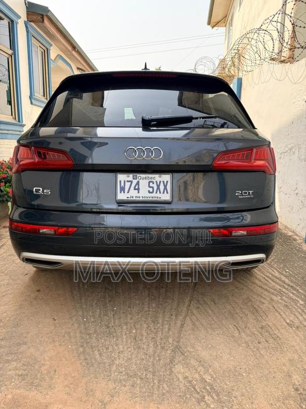 Audi Q5 2018 Black