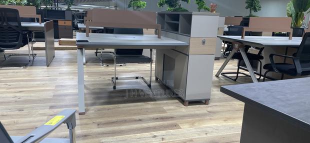 Workstation photo 2