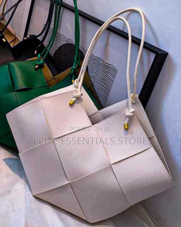 High Quality Stylish Hand Bags photo 2