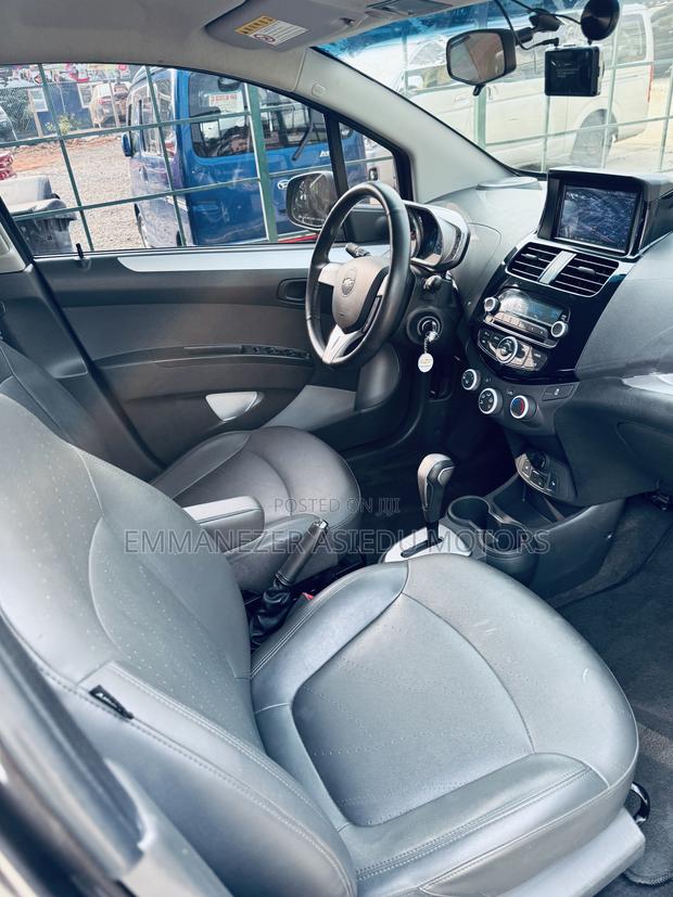 Chevrolet Spark 1LT 4dr Hatchback (1.2L 4cyl 5M) 2015 Gray photo 11