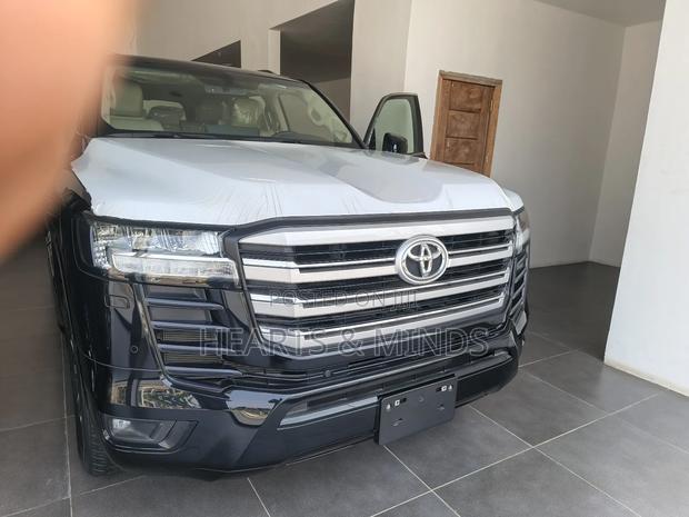 New Toyota Land Cruiser 2024 Black