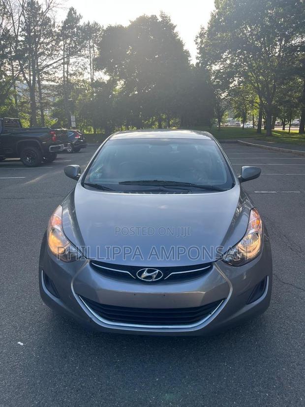 Hyundai Elantra 2011 Gray