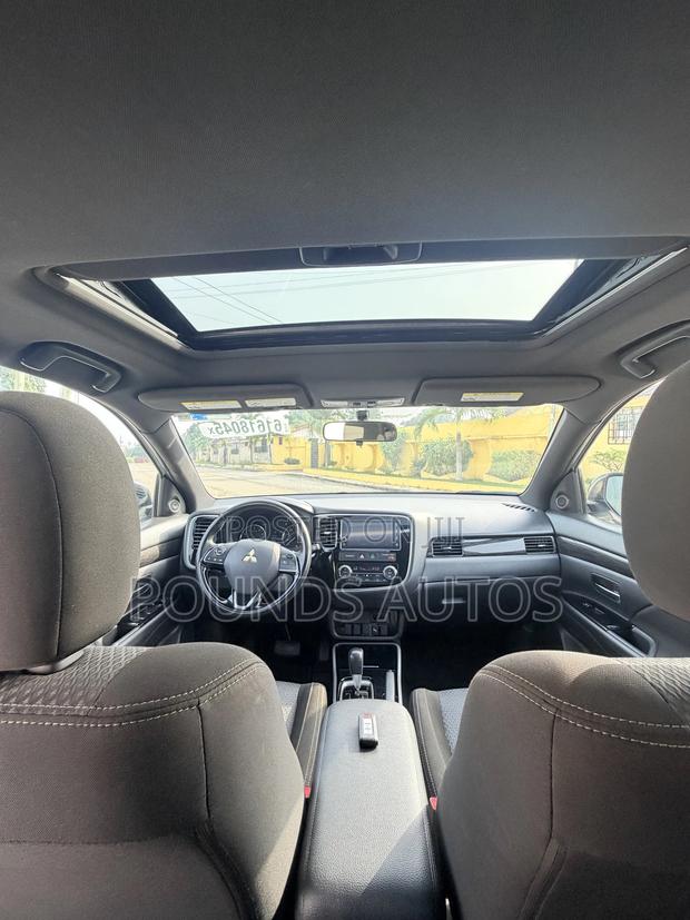 Mitsubishi Outlander SEL AWC 2018 White