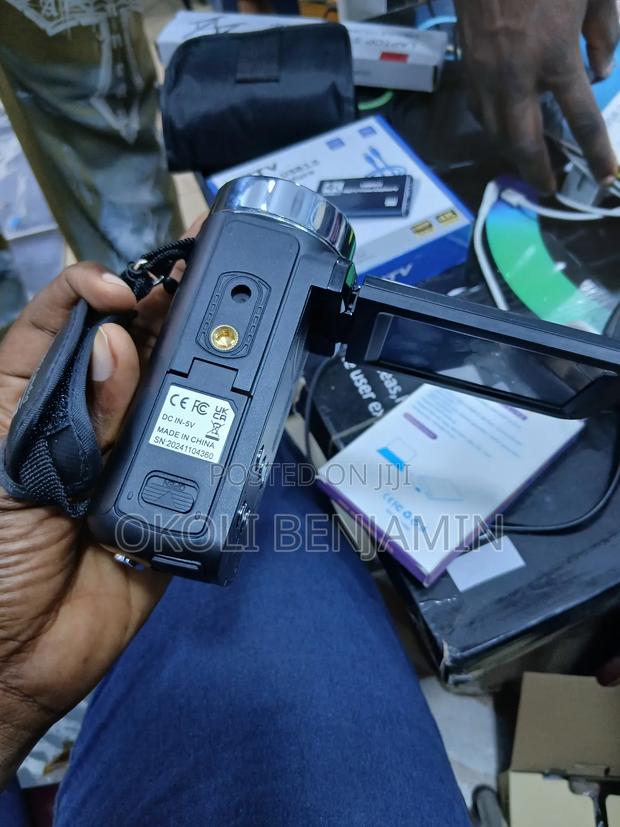 Digital Video Camera photo 4