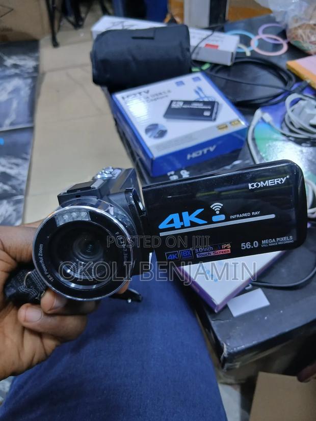 Digital Video Camera photo 7
