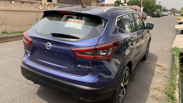 Nissan Qashqai 2020 Blue