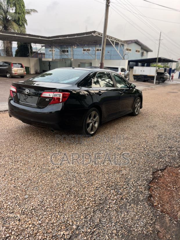 Toyota Camry SE 4dr Sedan (2.5L 4cyl 6A) 2014 Black