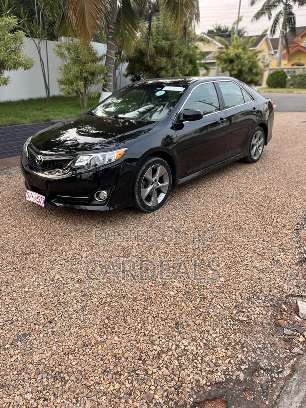 Toyota Camry SE 4dr Sedan (2.5L 4cyl 6A) 2014 Black