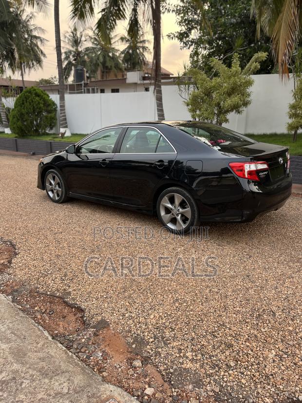 Toyota Camry SE 4dr Sedan (2.5L 4cyl 6A) 2014 Black