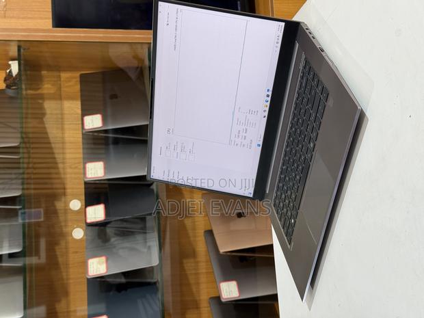 Laptop HP Zbook Studio G7 16GB Intel Core I7 SSD 512GB photo 6