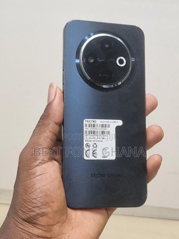 Tecno Spark 30C 128 GB Black photo 2