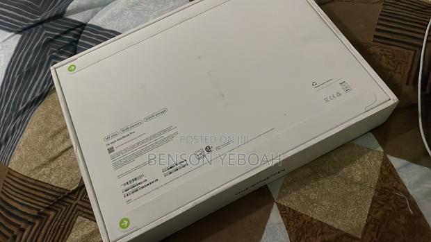 New Laptop Apple MacBook Pro 16GB Apple M4 SSD 512GB