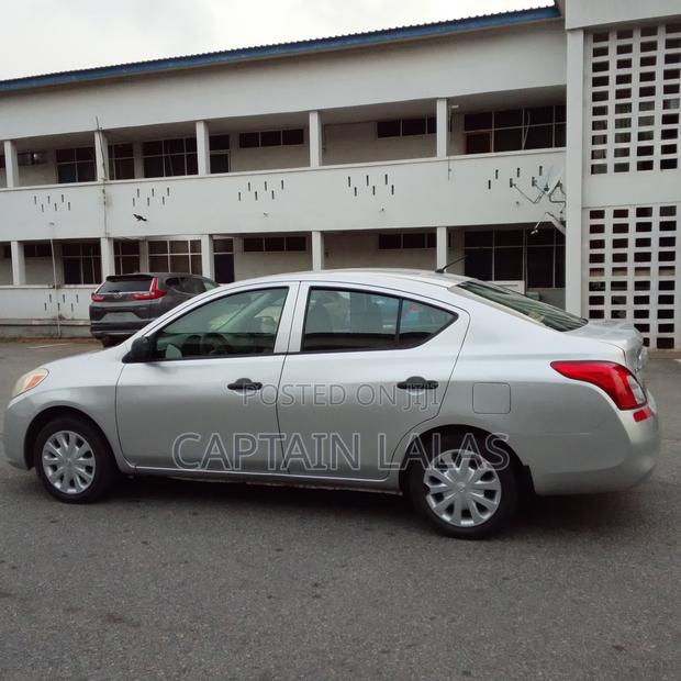 Nissan Versa 1.6 SV 2013 Silver photo 7