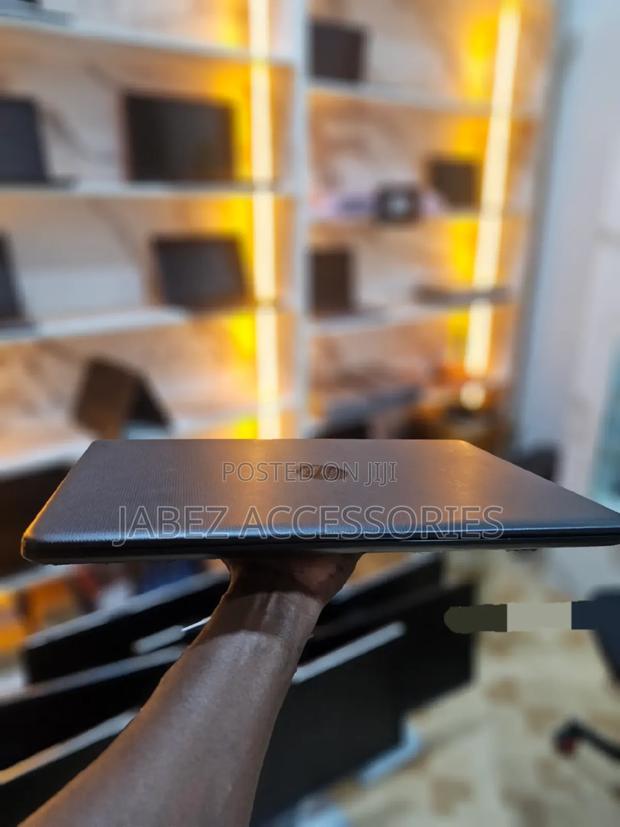 Laptop HP 15 8GB AMD Ryzen 5 SSD 256GB photo 2
