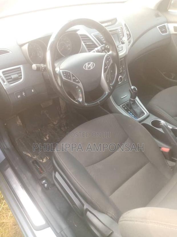 Hyundai Elantra 2016 Silver photo 4