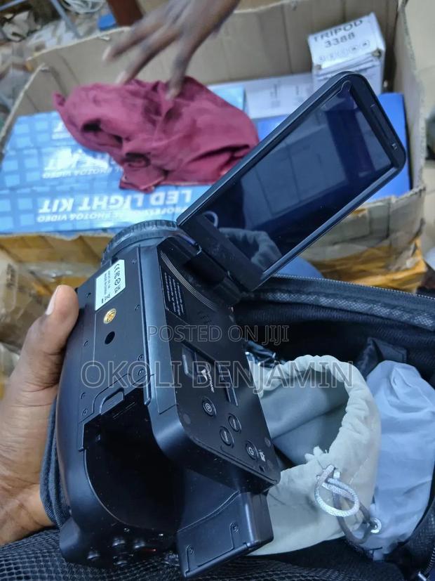 Digital Video Camera