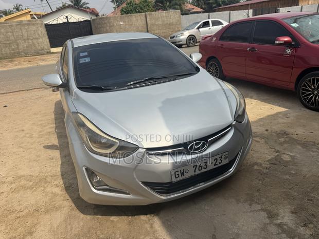 Hyundai Elantra 2014 Silver