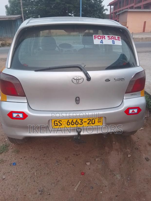 Toyota Yaris 1.4 2002 Silver