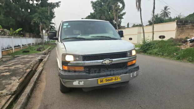 Chevrolet Express LS 2500 3dr Van (4.8L 8cyl 6A) 2014 White