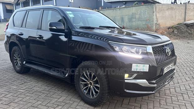 Toyota Land Cruiser Prado 3.0 D-4D (190 Hp) 7 seats 2016 Black photo 8