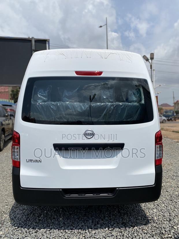 New Nissan Caravan (Urvan) 2025 White photo 4