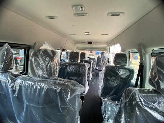 New Nissan Caravan (Urvan) 2025 White photo 11