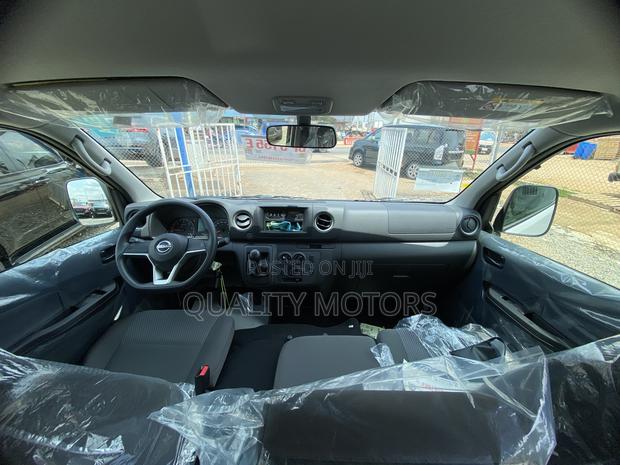 New Nissan Caravan (Urvan) 2025 White photo 12