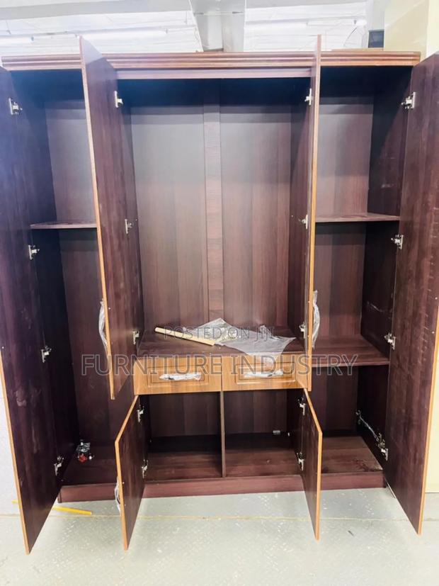 3 Door Wardrobe photo 7
