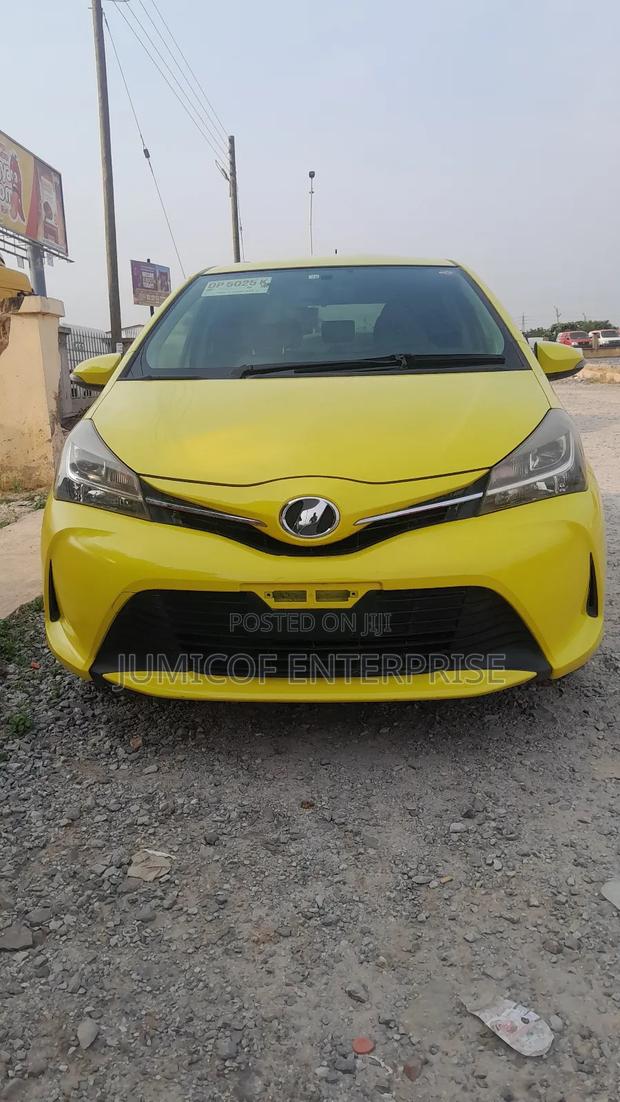Toyota Vitz 1.3 FWD 5dr 2014 Yellow