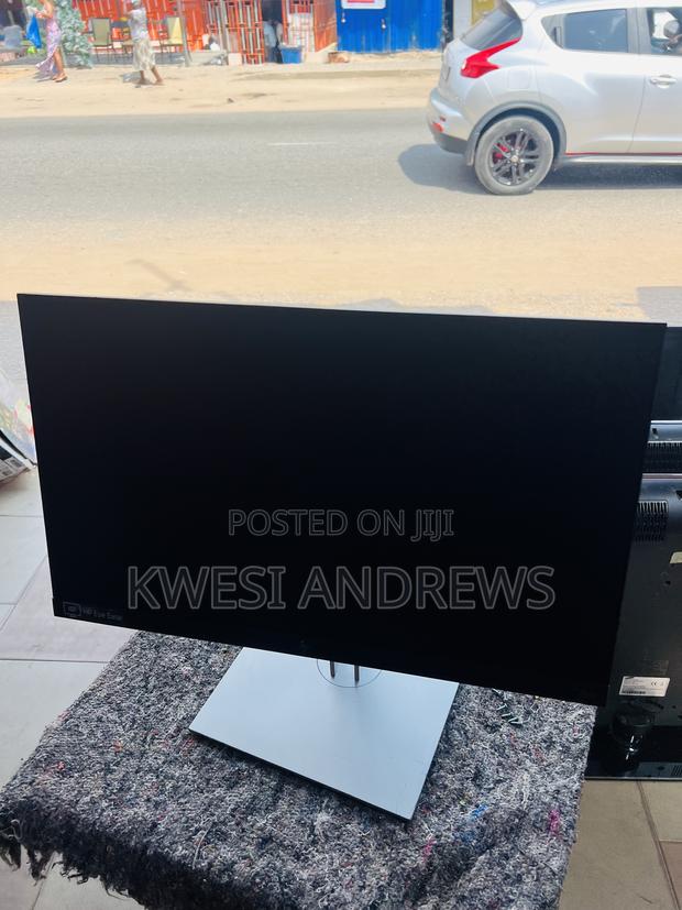 Hp Monitor 22 Inches photo 3