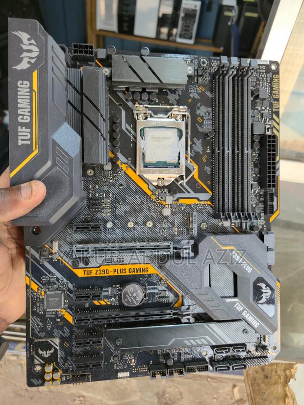 Core I9 Board and Processor photo 3