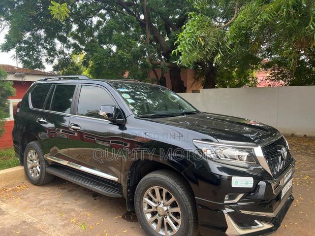 Toyota Land Cruiser Prado 4.0 Petrol GX-R 2021 Black