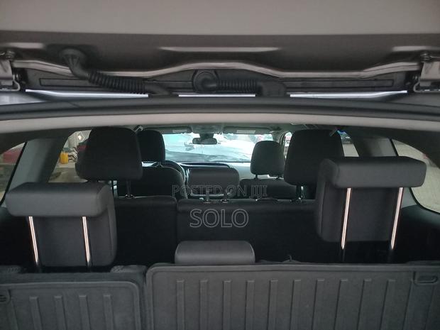 Toyota Highlander LE 2019 Gray