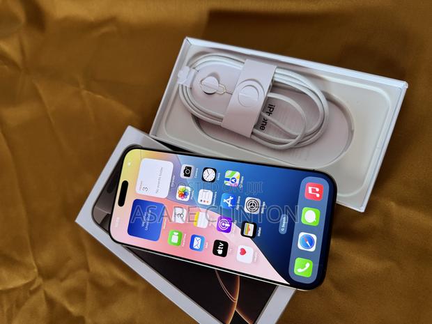 Apple iPhone 16 Pro Max 512 GB Gold photo 2