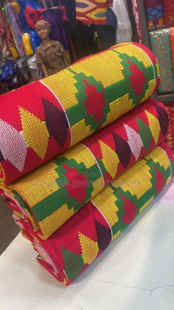 Ghanaian Bonwire Kente · Photo 3