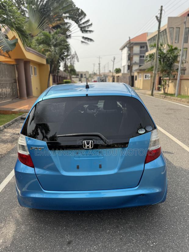 Honda Fit Automatic 2010 Blue photo 4