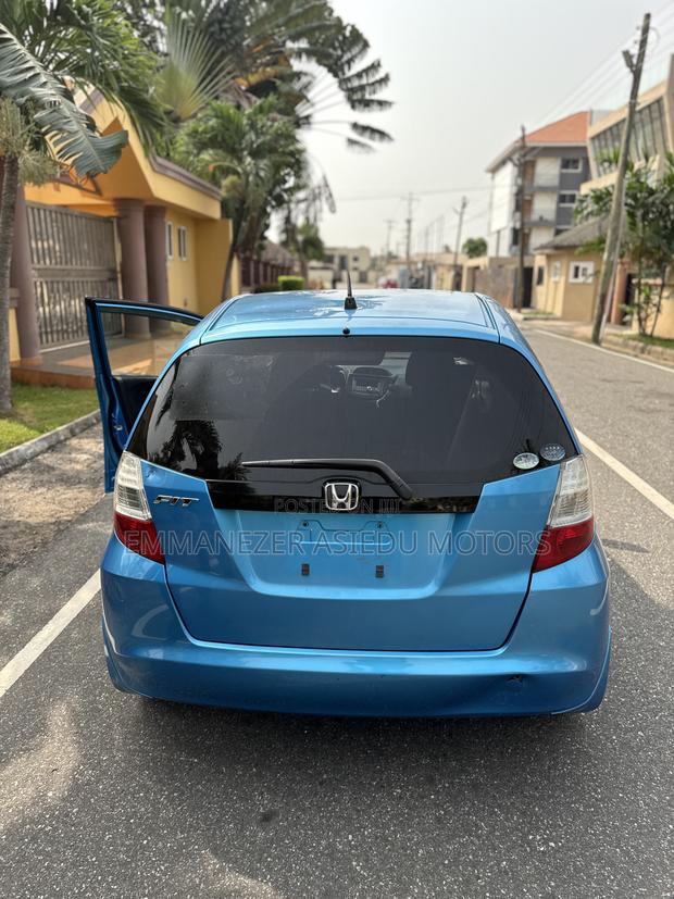 Honda Fit Automatic 2010 Blue photo 9