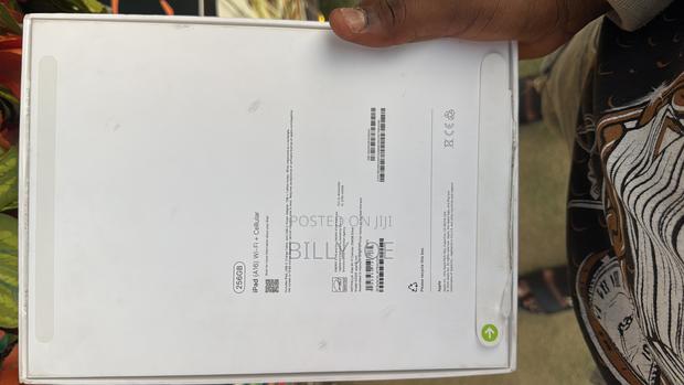 New Apple iPad (2025) 256 GB Silver