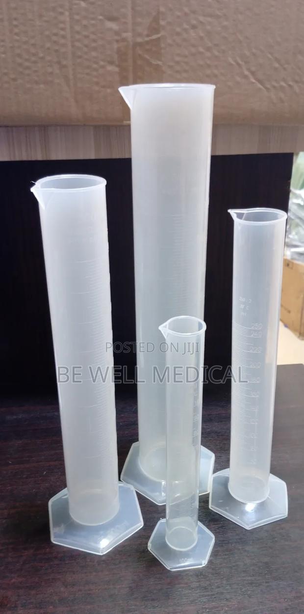 Measuring Cylinder 1000ml(Plastic) · Photo 2